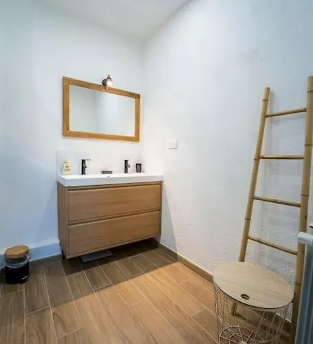 T2 Proche Place Aux Herbes Διαμέρισμα *